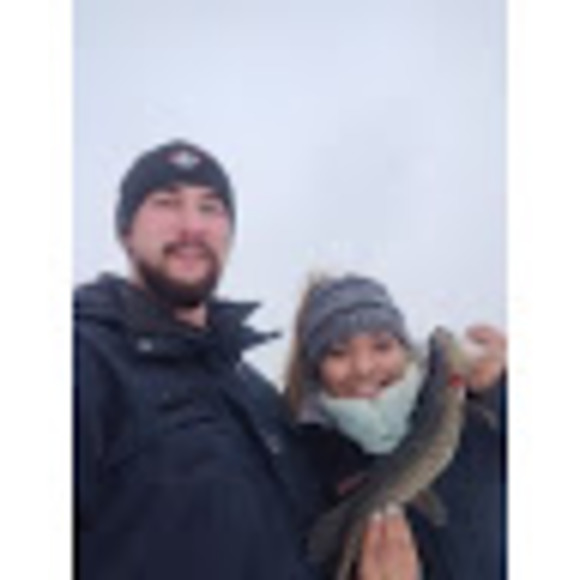 Meet your Posher, Nicole - Picture 1 of 1